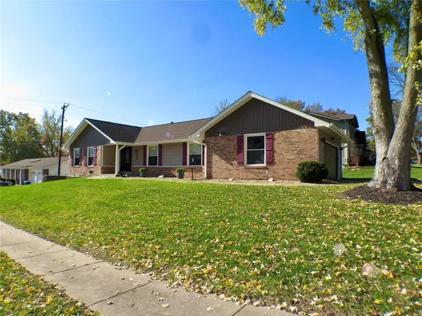 731 Timber Run Dr, Saint Louis, MO 63141