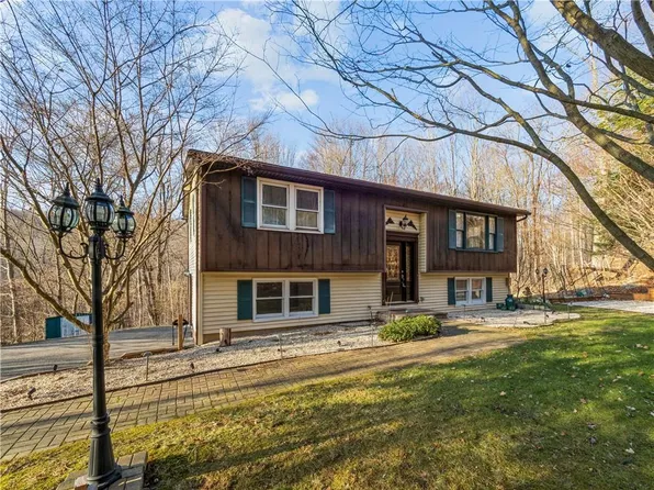 26 Greenridge Court, Carmel, NY 10512