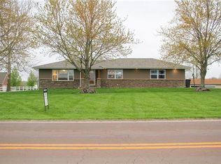 10723 State Route T Hwy, Savannah, MO 64485
