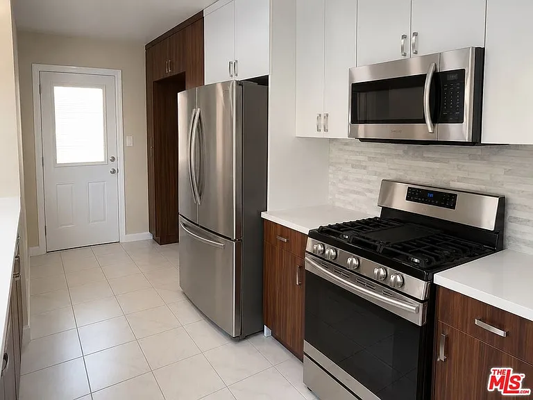 470 W California Ave #A — Photo 5