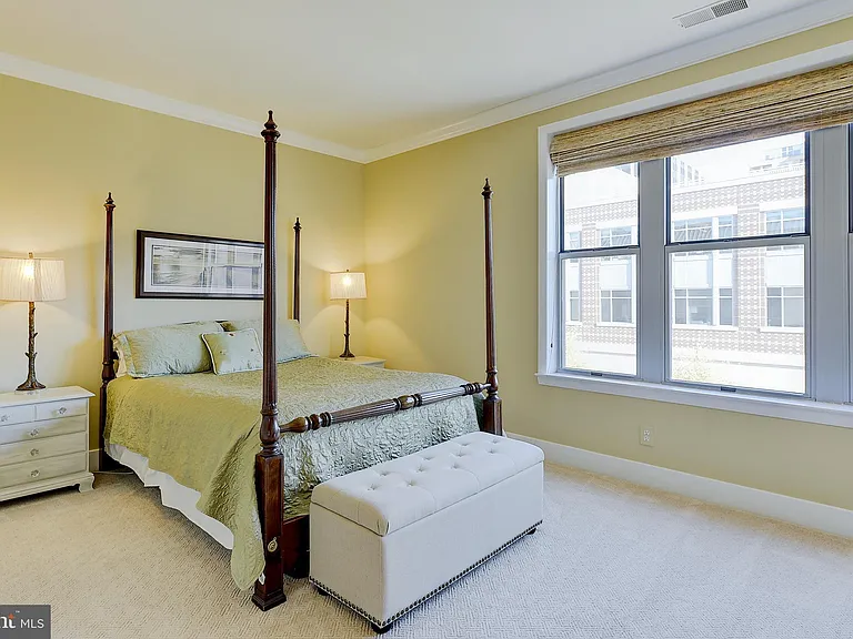 1800 Wilson Blvd #310 — Photo 18