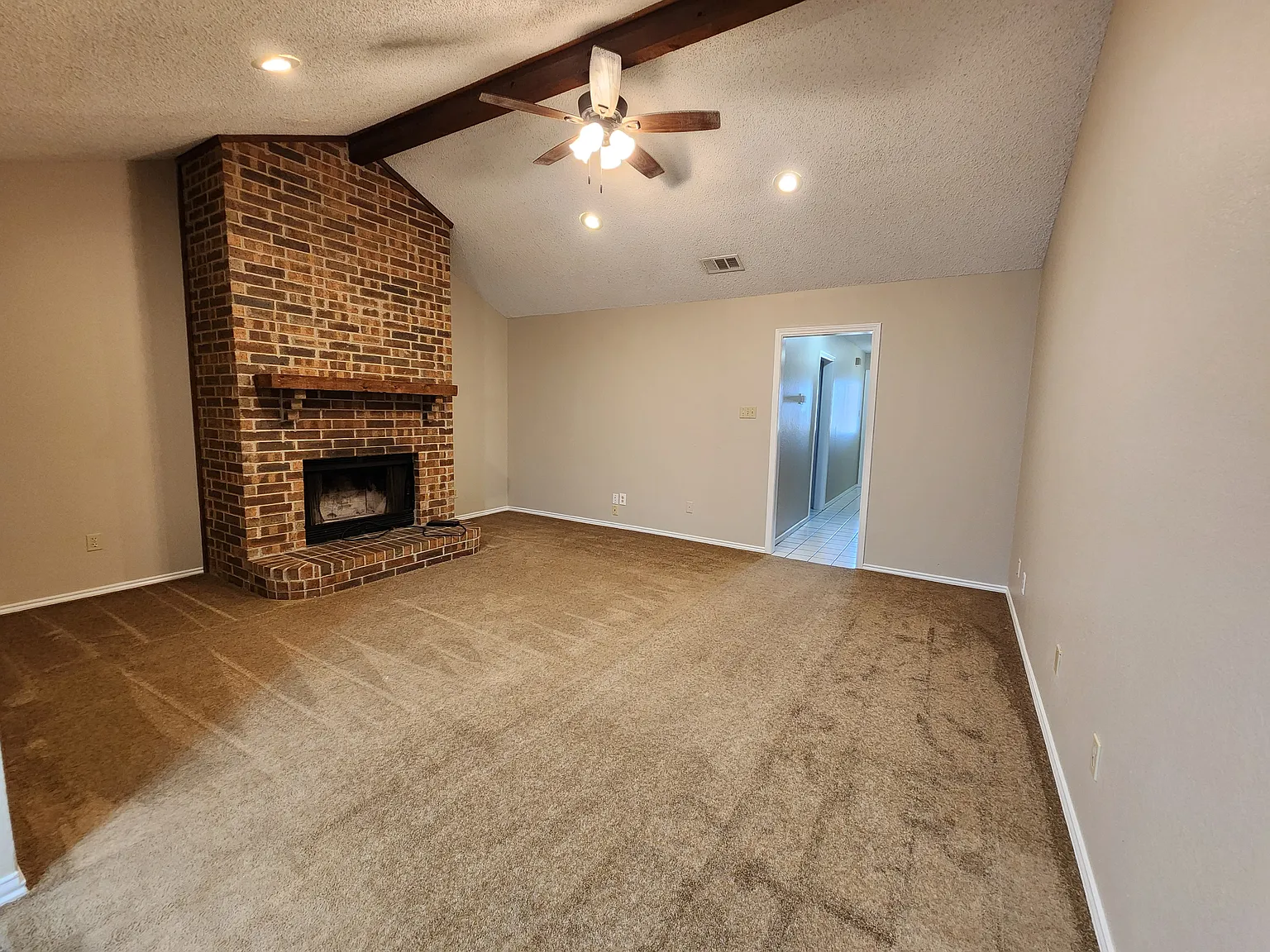2 bed, 1178 sqft, $1,500 — Photo 4