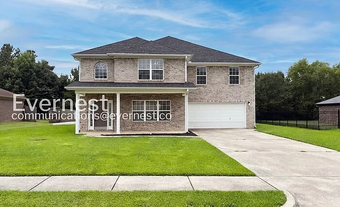 112 Grey Mare St — Photo 1