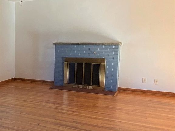 5th image of 512 Alpine Dr