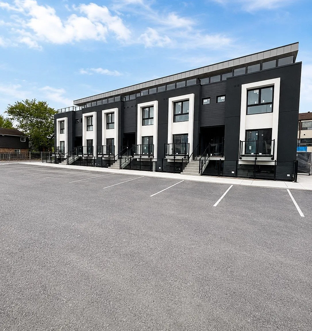 2 bed, $1,995 — Photo 1