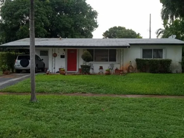 7 SW 13th Ct, Deerfield Beach, FL 33441