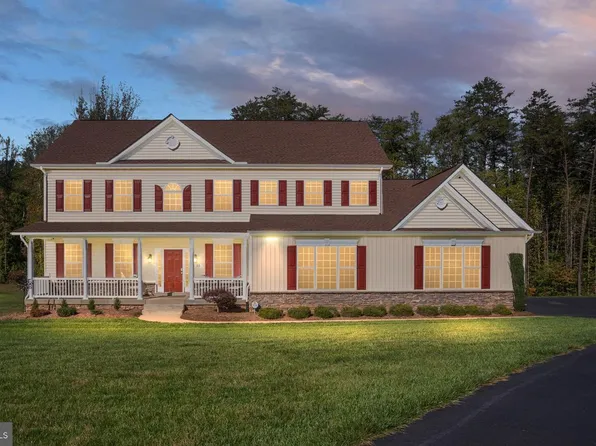 33 Avalon Ln, Stafford, VA 22556