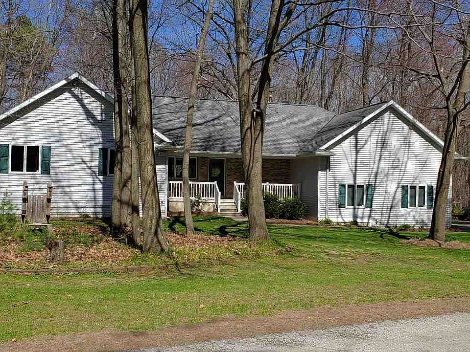 Custom Built One-Owner Ranch