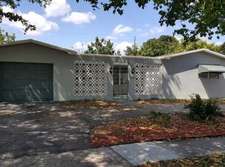 7101 SW 6th St, Pembroke Pines, FL 33023