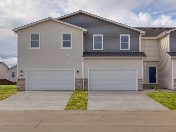 2820 Quartz Ave NE, Bondurant, IA 50035