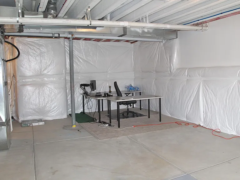 Tons of space in the basement