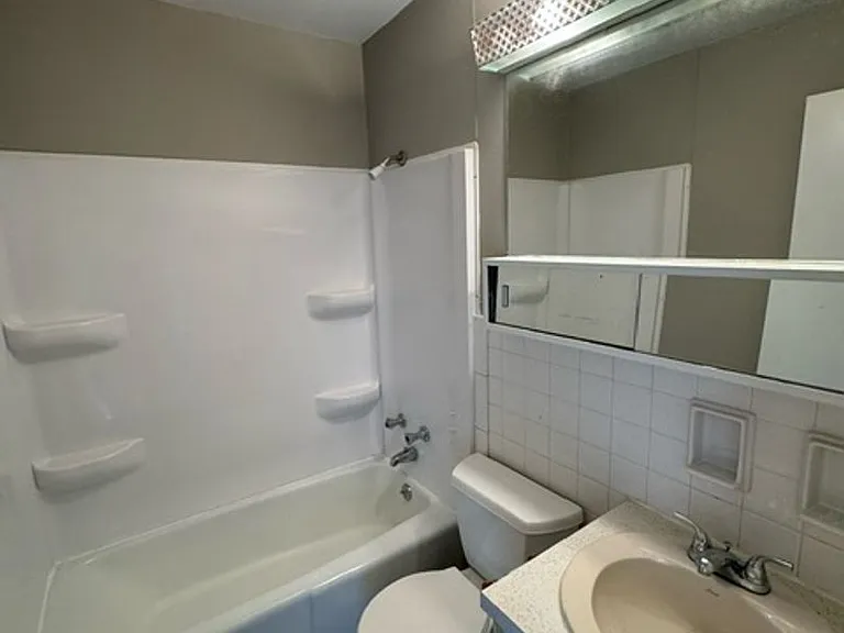 6305 Nina Dr — Photo 7