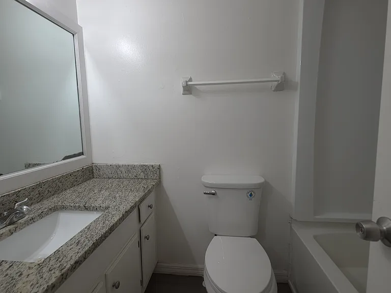121 Garden Dr — Photo 6