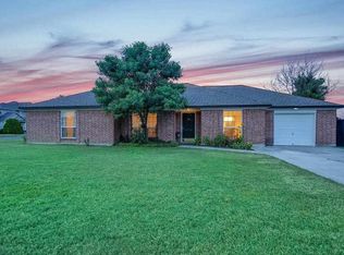 136 Preston Trl, Meadowlakes, TX 78654