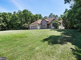 5227 Wayne Rd, Chambersburg, PA 17202