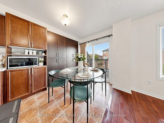 4th image of 7 Rock Garden St