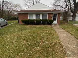 3992 Douglas Ct N, Inkster, MI 48141