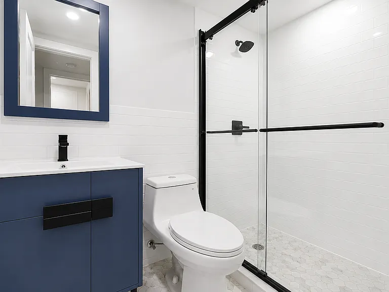 231 Cornelia St #3 — Photo 8