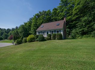 5 Deer Hollow Rd, Plaistow, NH 03865