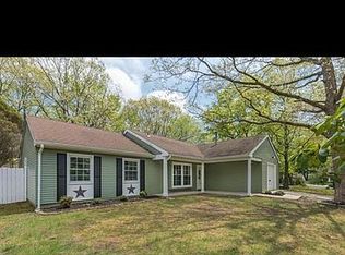 22 Aspen Cir, Barnegat, NJ 08005