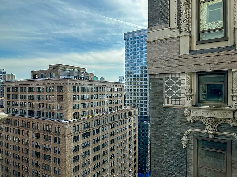 4 Park Ave #20L — Photo 8