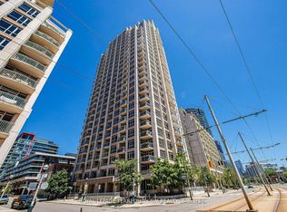 21 Grand Magazine St #809, Toronto, ON M5V1B5