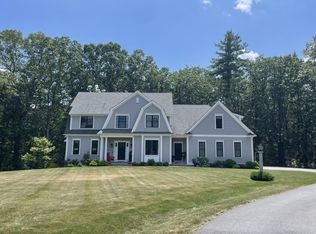 82 Chestnut Ln, Carlisle, MA 01741