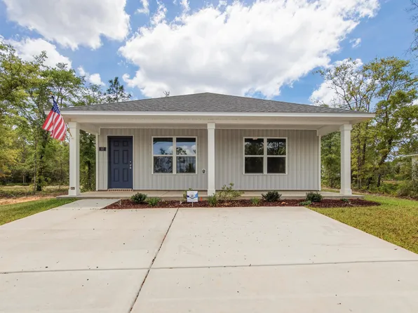 37 Pansy Ln, Defuniak Springs, FL 32433