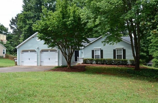 1st image of 179 Colemans Bluff Dr