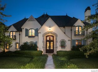 4 Ridgewood St, Saint Louis, MO 63124