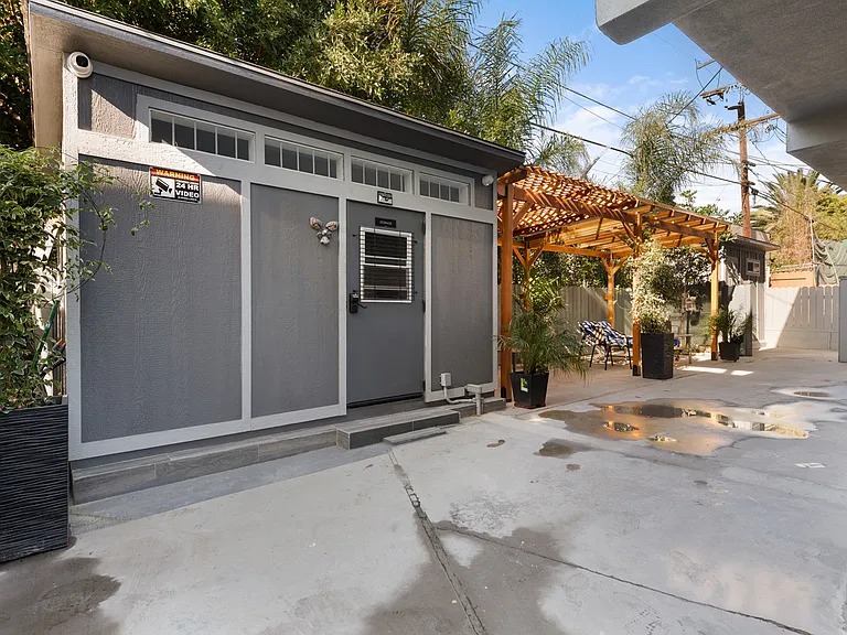 103 N Hayworth Ave #4 — Photo 23