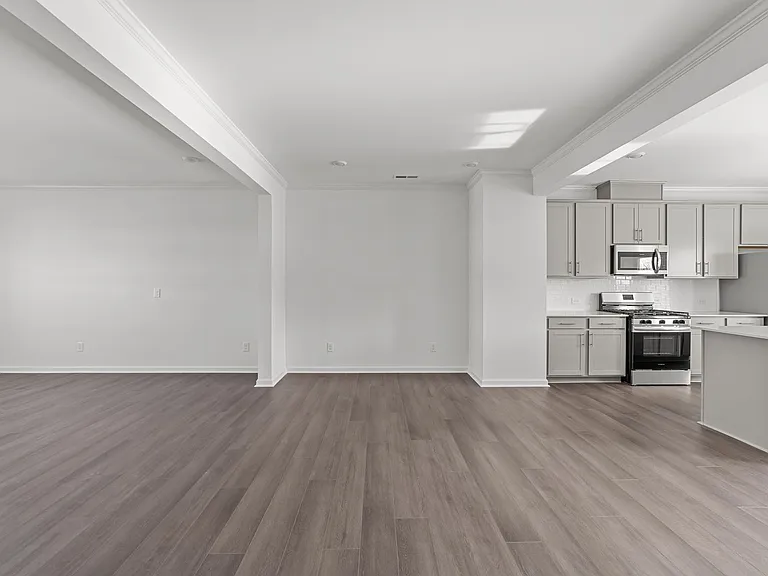 825 Basswood Glen Trl — Photo 8