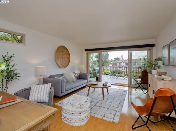 1170 9th St APT 17, Alameda, CA 94501