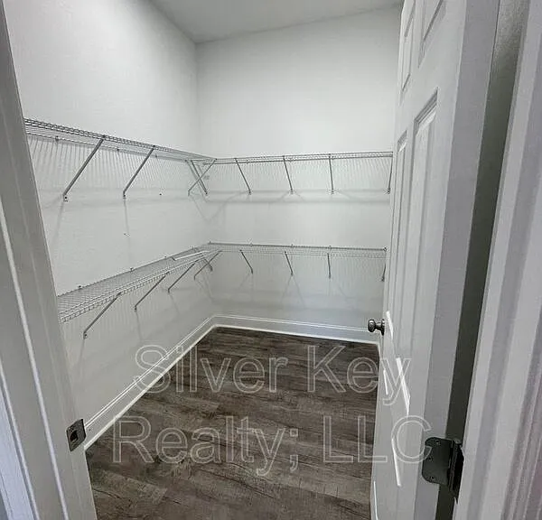 402 Ingleside Ave — Photo 18