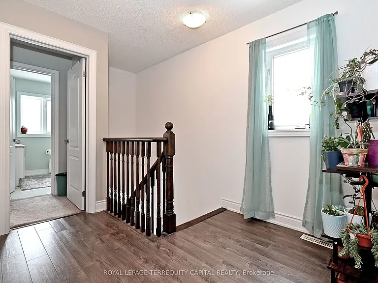 31 Madelaine Dr #6 — Photo 24