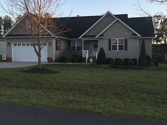 2nd image of 131 Ole Farm Pl