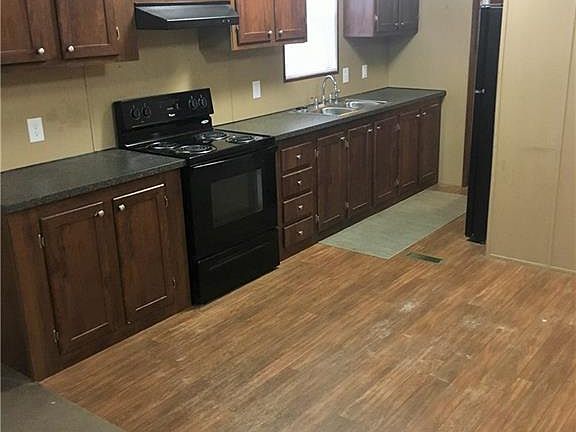 3rd image of 23 Scarbrock Ln