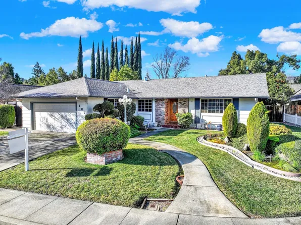107 Chinook Court, Vacaville, CA 95688