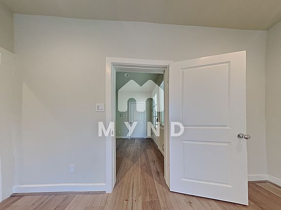 3rd image of 707 Wilshire Brook Ln