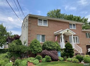 2 Hegner Ct, South Hackensack, NJ 07606