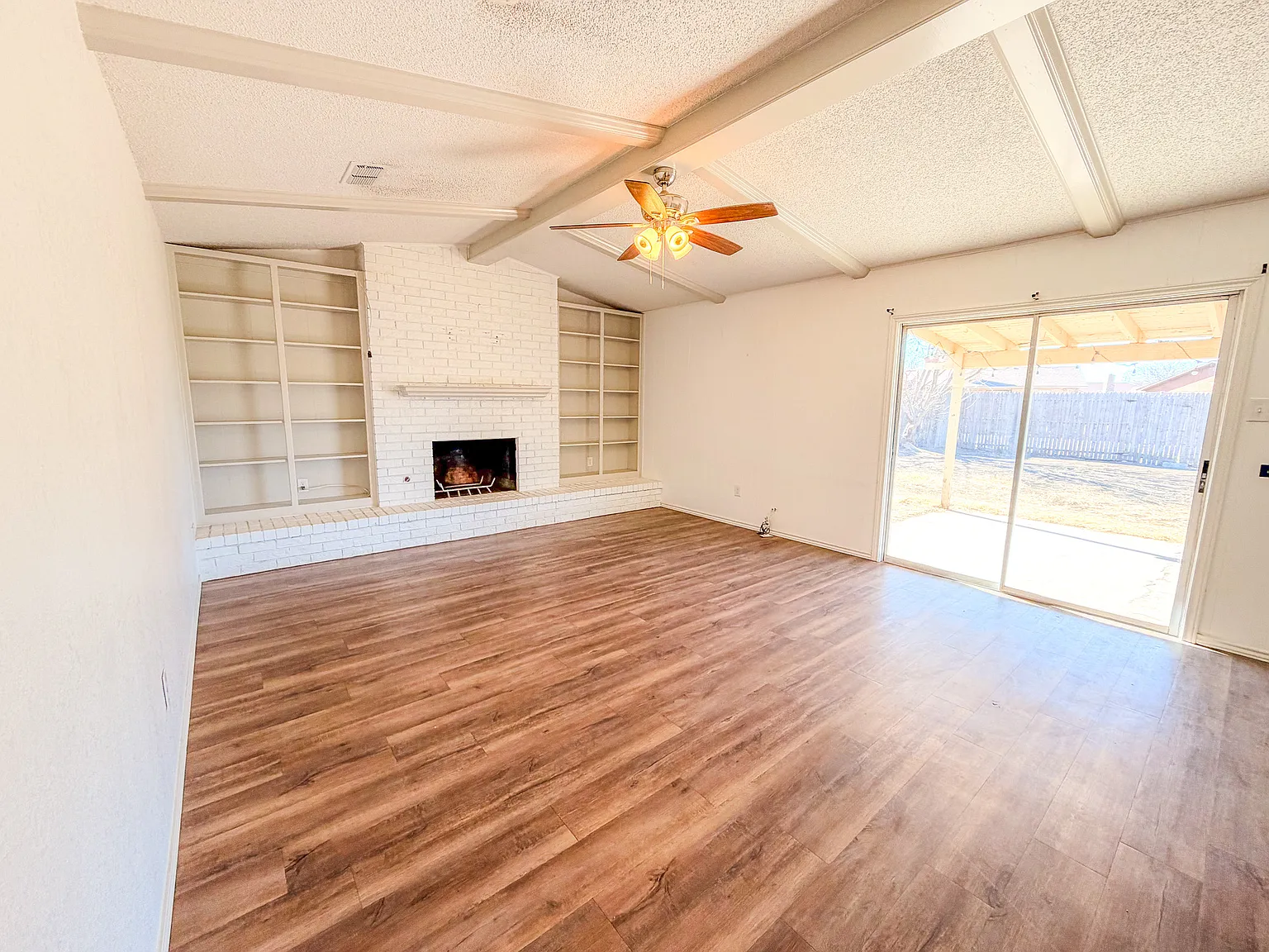 3 bed, 1514 sqft, $1,550 — Photo 2
