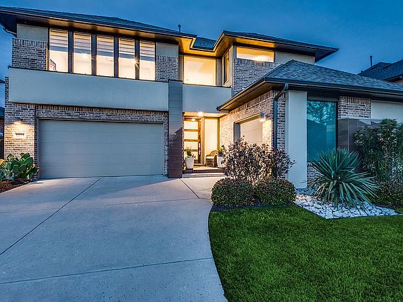 3rd image of 5574 Statesman Ln
