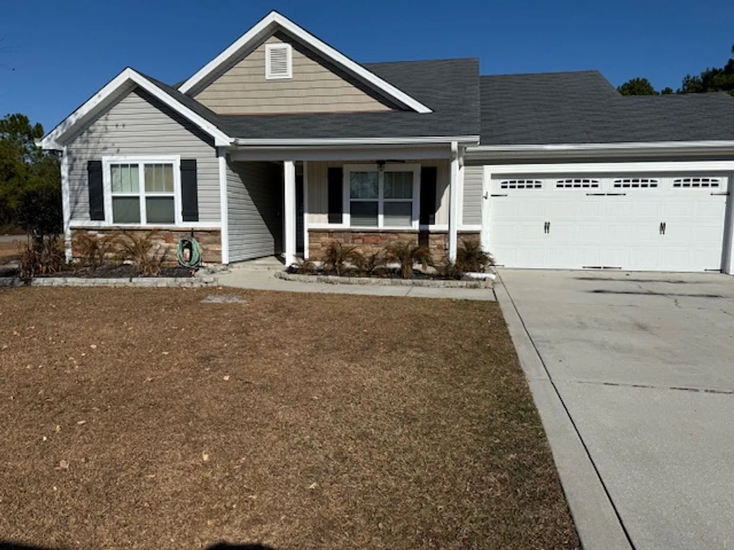 3 Bedroom Home in The Landing at Folkstone- Fenced In Back Yard! — Photo 2