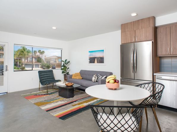 3233 Kemper St APT 204