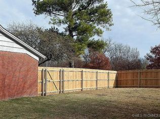 4662 E 58th St S, Tulsa, OK 74135