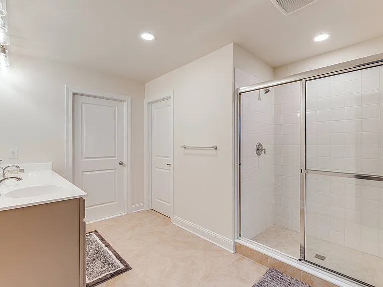 23252 E Gate Dr — Photo 9