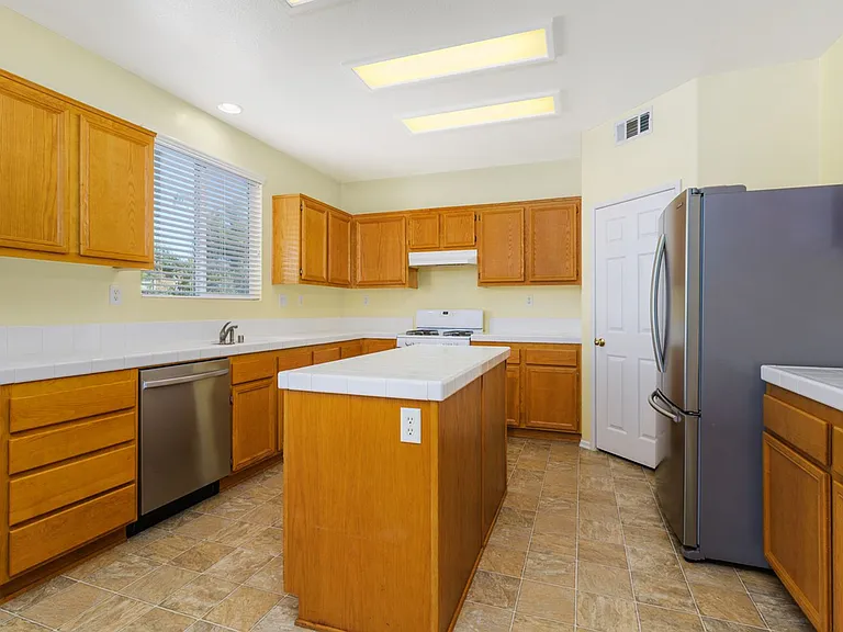 46433 Vianne Ct — Photo 10