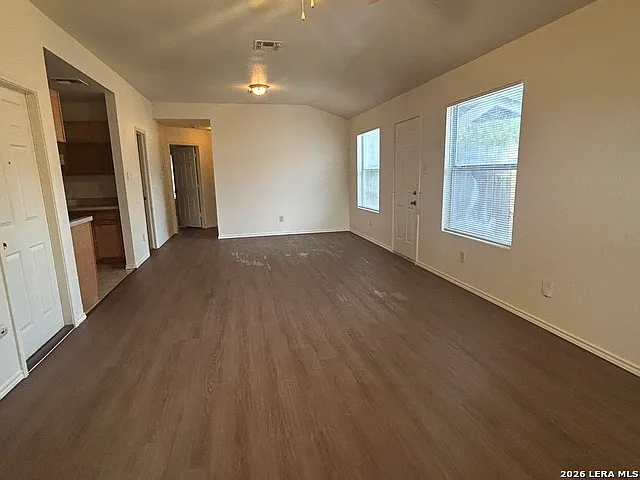 2 bed, 2.0 bath, 1013 sqft, $1,225 — Photo 3