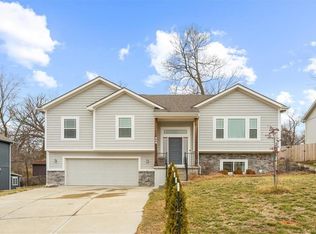 406 Fairway Rd, Belton, MO 64012