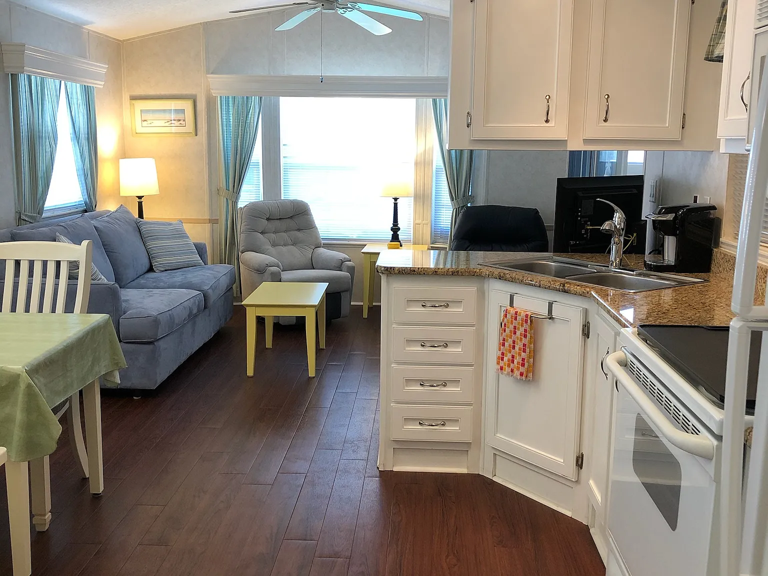 1 bed, 960 sqft, $2,000 — Photo 3